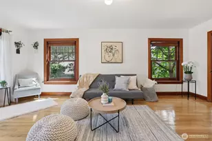 408 Bellevue Ave E, Seattle, WA 98102 - Photo 2
