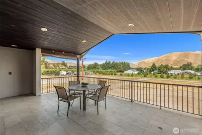 64 Spurlock Lane, Monitor, WA 98836 - Photo 32