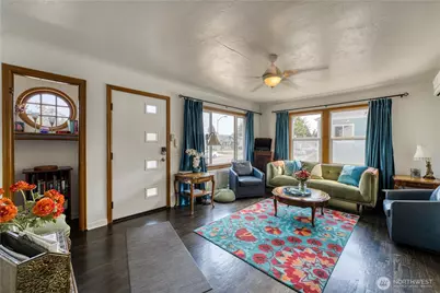 2525 Veldee Avenue, Bremerton, WA 98312 - Photo 2