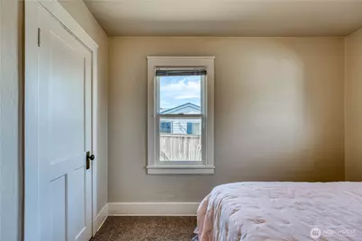 1908 Burwell St, Bremerton, WA 98337 - Photo 14