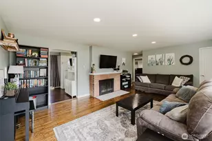 2122 NE Sunrise Dr, Bremerton, WA 98310 - Photo 8