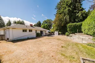 2122 NE Sunrise Dr, Bremerton, WA 98310 - Photo 36