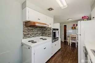 2122 NE Sunrise Dr, Bremerton, WA 98310 - Photo 14
