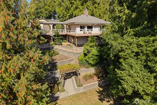 555 E Hemmi Rd, Lynden, WA 98264 - Photo 2