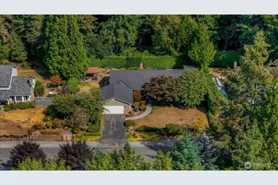 24124 NE 6th Place, Sammamish, WA 98074 - Photo 2