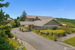 180 E Happy Hollow Ln, Belfair, WA 98528 - Photo 1