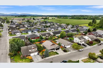 403 Jackson Court, Nooksack, WA 98276 - Photo 2
