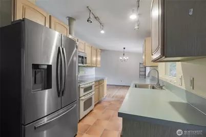 16619 SE 12th Street, Bellevue, WA 98008 - Photo 10