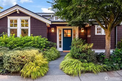 9221 SE 46th Street, Mercer Island, WA 98040 - Photo 2