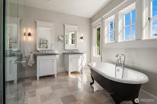 9221 SE 46th St, Mercer Island, WA 98040 - Photo 26