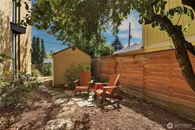 3921 S Angeline Street, Seattle, WA 98118 - Photo 32