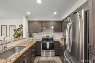 1319 S Puget Dr, Renton, WA 98055 - Photo 14