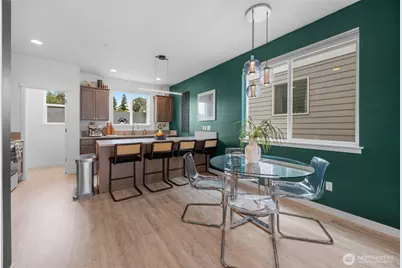 18132 1st Place SW, Normandy Park, WA 98166 - Photo 4
