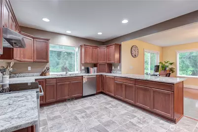17720 87th Avenue SE, Snohomish, WA 98296 - Photo 8