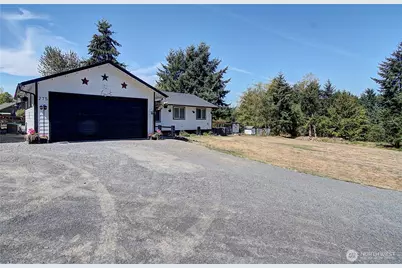 275 Studebaker Spur 2 Road, Castle Rock, WA 98611 - Photo 2