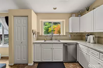 627 Bates Street SW, Tumwater, WA 98512 - Photo 10