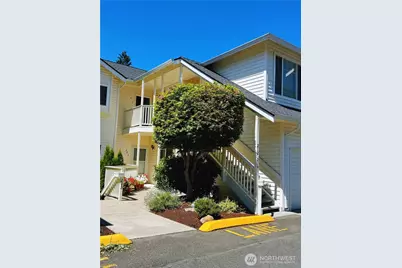 4704 Mill Pond Drive SE #212, Auburn, WA 98092 - Photo 2