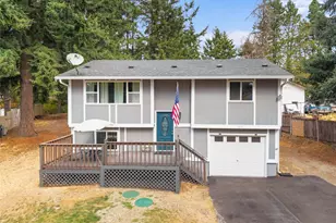 203 W Seattle St, Rainier, WA 98576 - Photo 2