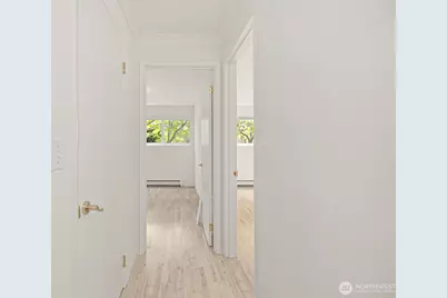 914 6th Avenue N #201, Seattle, WA 98109 - Photo 30