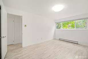 914 6th Ave N, Seattle, WA 98109 - Photo 32
