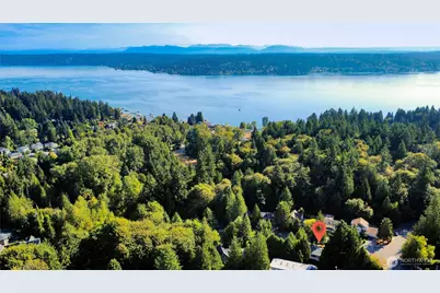 3849 166th Avenue SE, Bellevue, WA 98008 - Photo 2