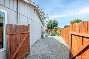 10111 Grove Rd SE, Yelm, WA 98597 - Photo 22