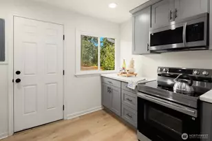 2604 S 122nd St, Seattle, WA 98168 - Photo 4