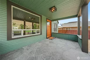 214 Riverside Dr, Cashmere, WA 98815 - Photo 2