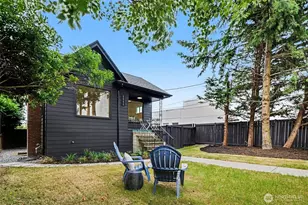 1111 N 76th St, Seattle, WA 98103 - Photo 22