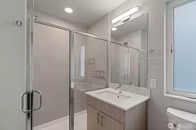 12520 15th Avenue NE #C, Seattle, WA 98125 - Photo 6
