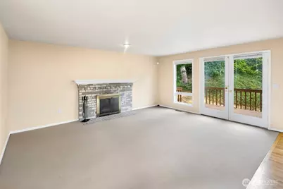 8424 127th Avenue SE, Newcastle, WA 98056 - Photo 4
