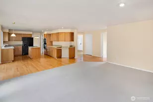 8424 127th Ave SE, Newcastle, WA 98056 - Photo 6