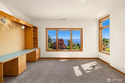 8203 NE Juanita Drive, Kirkland, WA 98033 - Photo 32
