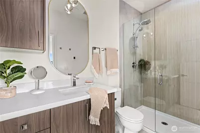 2328 Franklin Avenue E #D, Seattle, WA 98102 - Photo 16