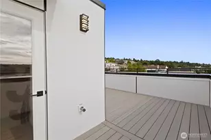 2328 Franklin Ave E, Seattle, WA 98102 - Photo 36