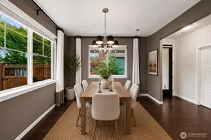 19220 Village Ct E, Bonney Lake, WA 98391 - Photo 12