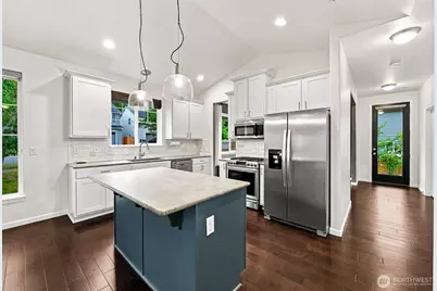 19220 Village Court E, Bonney Lake, WA 98391 - Photo 8