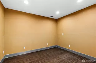 10421 324th Pl SE, Issaquah, WA 98027 - Photo 34