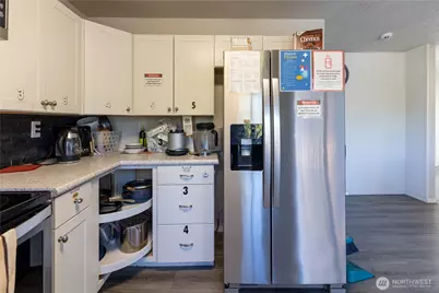 1743 Lafayette Street S, Parkland, WA 98444 - Photo 12