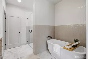 11732 38th Ave NE, Seattle, WA 98115 - Photo 12