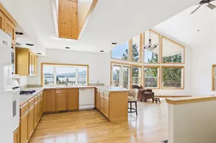 14 Julian Bay Rd, Republic, WA 99166 - Photo 2