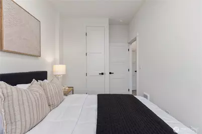 2328 Franklin Avenue E #B, Seattle, WA 98102 - Photo 28