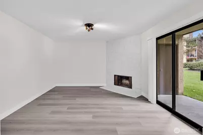12520 NE 145th Terrace #E33, Kirkland, WA 98034 - Photo 10
