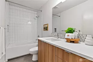 1735 27th Ave, Seattle, WA 98122 - Photo 12