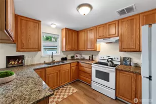 11618 Roseberg Ave S, Seattle, WA 98168 - Photo 10