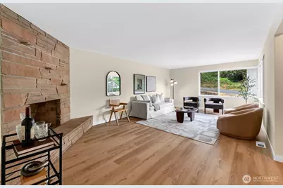 11618 Roseberg Avenue S, Seattle, WA 98168 - Photo 6
