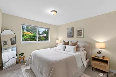 11618 Roseberg Avenue S, Seattle, WA 98168 - Photo 14
