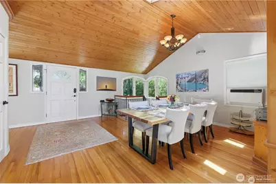 18002 25th Avenue NE, Lake Forest Park, WA 98155 - Photo 12
