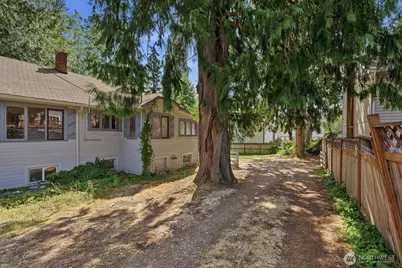 2714 204th Street SW, Lynnwood, WA 98036 - Photo 4