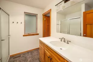 33006 Deer Park Ln, Mount Vernon, WA 98274 - Photo 20